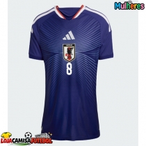 Camisa de Futebol Japão Takumi Minamino #8 Equipamento Principal Mulheres Mundo 2026 Manga Curta